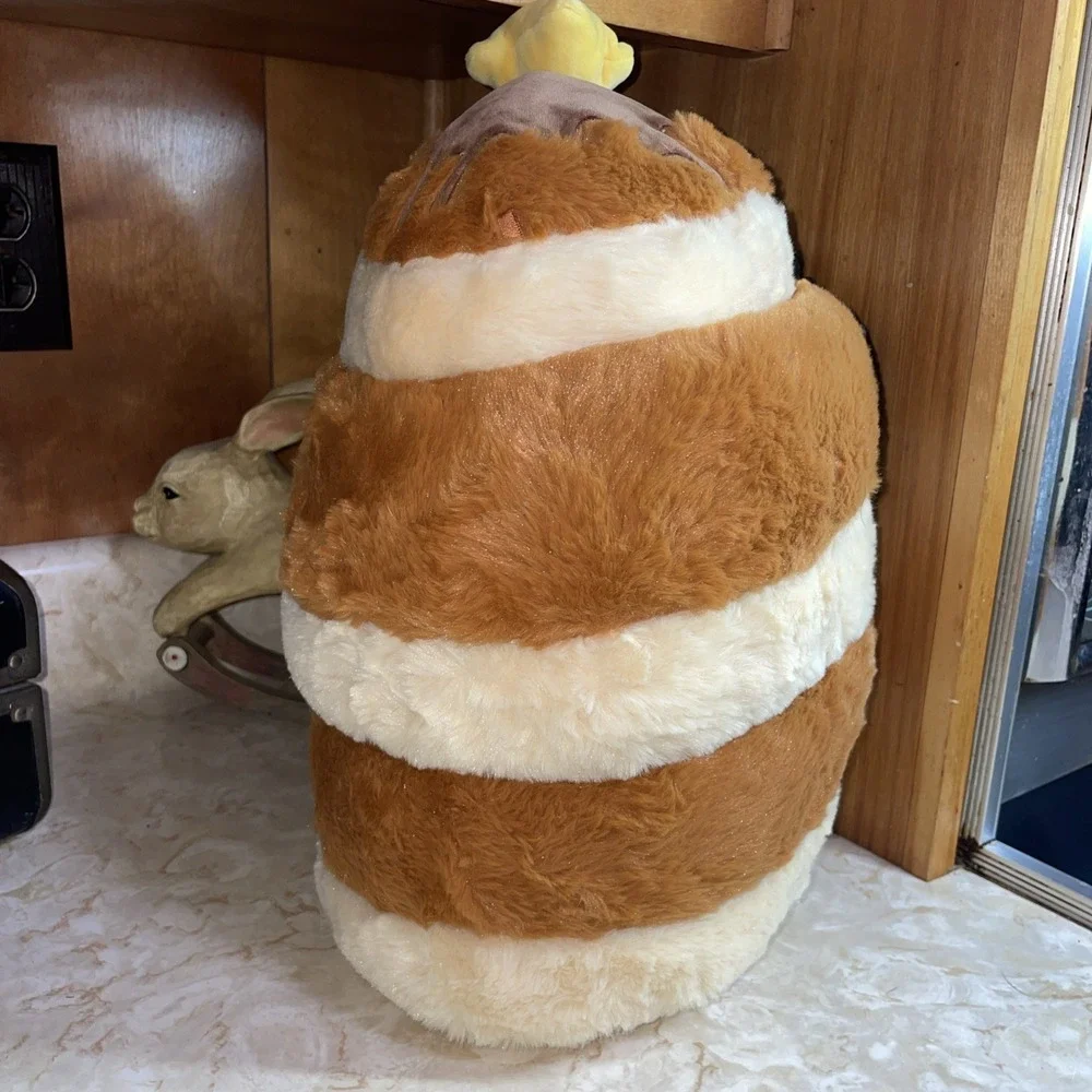 Large Fuzzamallows Rayen‎ Pancake Pat of Butter 13